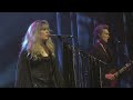 Fleetwood Mac's 'Thrown Down' performed by Fleetwood Mask