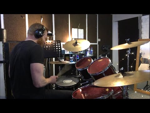 One Minute Drum Lesson - The Train Beat!