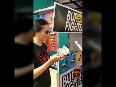 Burger Fighter  VS John Paul Ivan