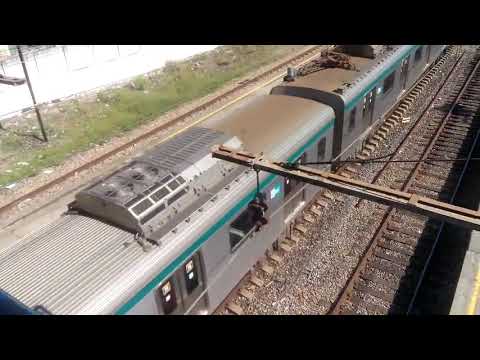 Supervia - 3067/3035 indo para Japeri - Estação Austin