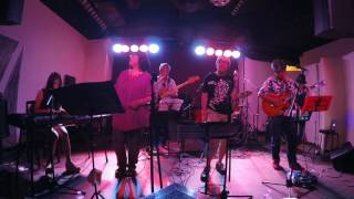 she waits for me20160828