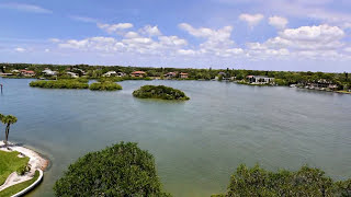 preview picture of video 'Siesta Key Penthouse-Siesta Harbor'