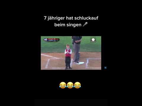 7 Jähriger hat Schluckauf beim singen