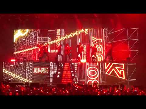 [27102018] iKon Continue concert Melbourne - Opening +Bling Bling (fancam)
