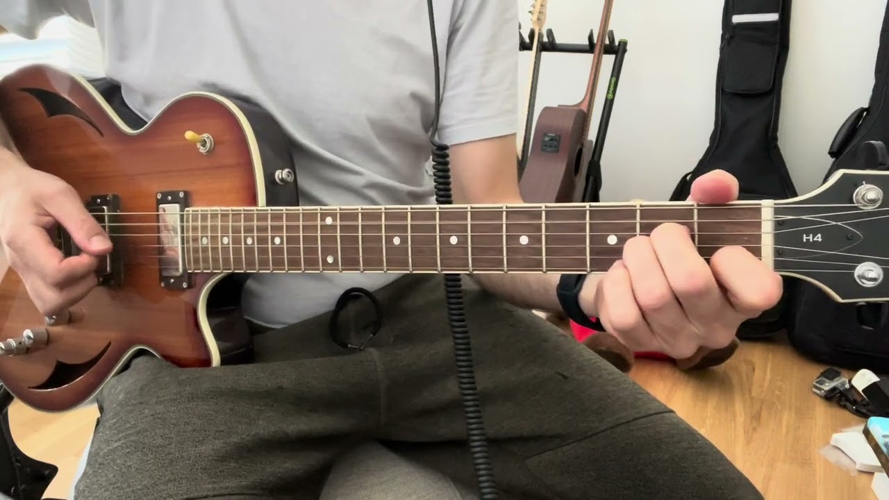 Roberto Barlocci playing the arpeggiated intro riff of Guns N' Roses' Don't Cry on guitar