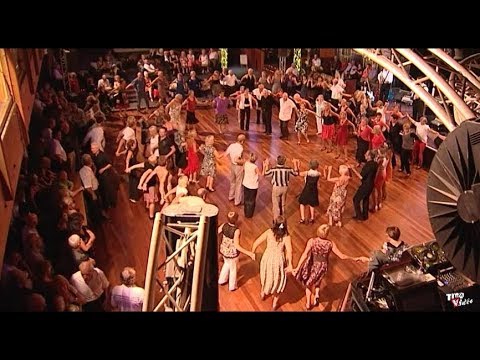 Les Parisiens par l' Orchestre Dominique Moisan