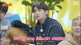 Download lagu [COME ON THE BOYZ EP10] JACOB TEACHES HYUNJAE ENGLISH   THE MEMBERS ROAST JACOB FOR HIS DORM HABITS mp3