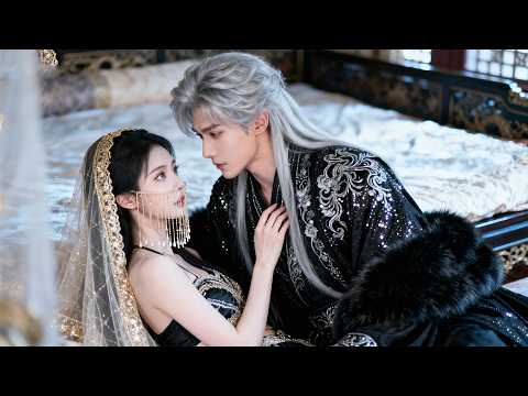 The Helpless Girl Who Broke the Savage Prince,He Fell Madly for Her at First Sight!