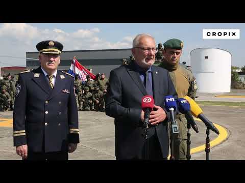 Ministar Božinović zapalio svijeću i položio vijenac povodom obilježavanja 31. godišnjice osn