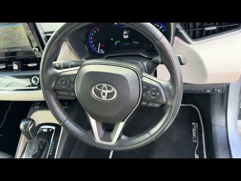 Toyota Corolla 1.8 Hybrid Sol 4dr - Image 2
