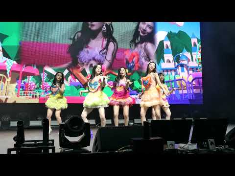 2019.02.07 Redmare Concert in LA - Red Velvet - Lucky Girl (Fancam)
