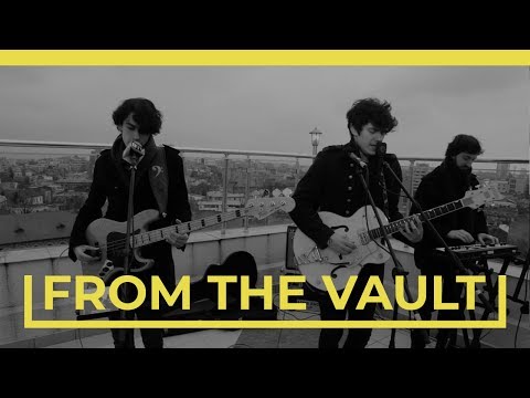 THE KRYPTONITE SPARKS - ESTI [BALCONY]