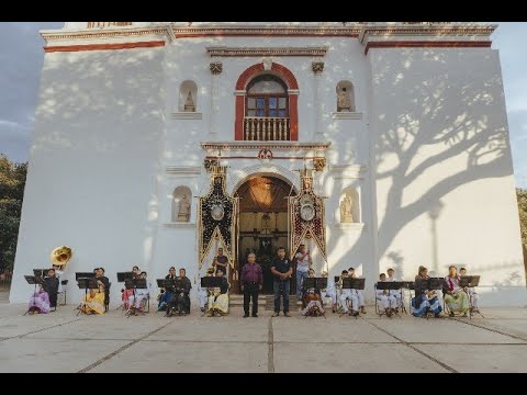 Documental de la procesión de los estandartes y relicarios en San Sebastian Tutla, Oaxaca.
