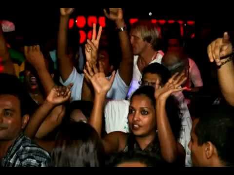 LA Nights at Club Mojo in Colombo, Sri Lanka w/ DJ Icy Ice & Toquon tha MC.mp4
