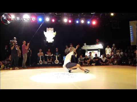 Xandin vs Iguin - Red Bull BC One Cypher Brasil - Brasília 2012