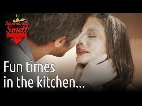 Fun Times In The Kitchen... - Strawberry Smell (English Subtitles) | Cilek Kokusu
