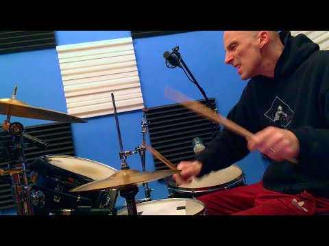 MAN SLIPS INTO A POCKET SO DEEP HIS HAIR GETS RUBBED OFF