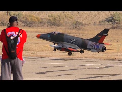 F-100 Saberliner at Best in the West 2015