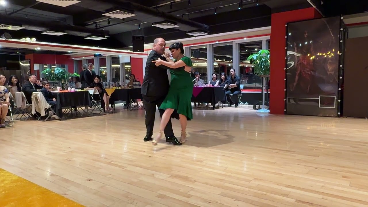 Video thumbnail for Sebastian Missé y Andrea Reyero in HK - 26-07-2025 1/4