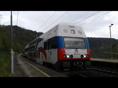 CityElefant v barvách PID ve stanici Úholičky