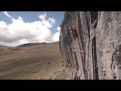 Peru 2015 | 600-meter-long first ascent by Roger Schäli and Simon Gietl