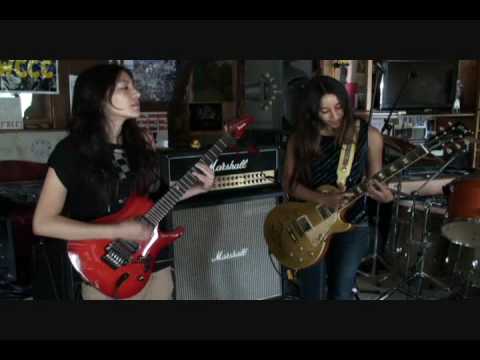 Thumbnail for Desiree Ragoza (Bassett) ft. Annie Grunwald - Two Girl Guitarists Jam Session - Metal/Rock Improv by Kirk Hammett, NWA, Jam session