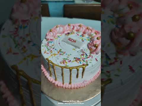#cake #howtomakecakecreamathome #cakedecorating