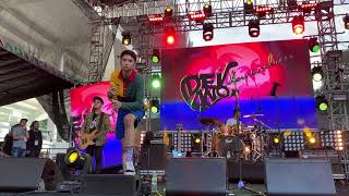 Download lagu MENYIMPAN RASA - DEVANO DANENDRA [LIVE] AT LOVEFEST mp3