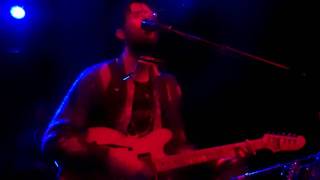 Elvis Perkins in Dearland- Shampoo (Live)