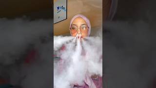 Download lagu vape ringgar smoke cute Muslim girl smoking hijab girl vape tricks hookah bar #shorts mp3