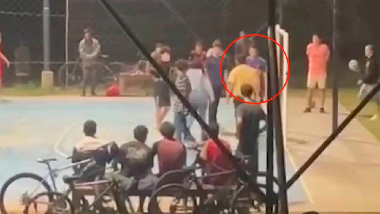 Un hombre baleó a otro tras una pelea en un partido de fútbol infantil