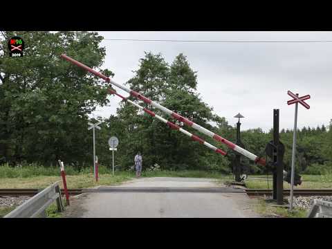 Železniční přejezd Popelín - 16.6.2019 / Czech railroad crossing