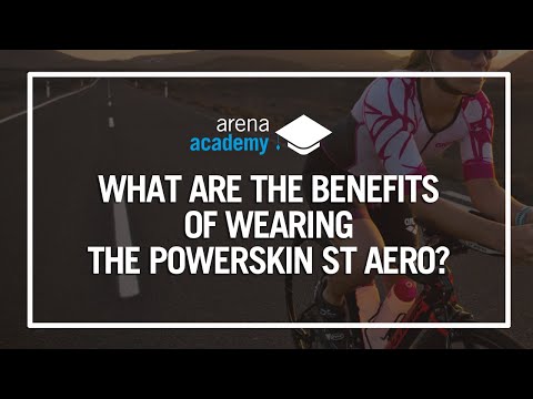 What are the benefits of wearing the arena Powerskin ST Aero trisuit?