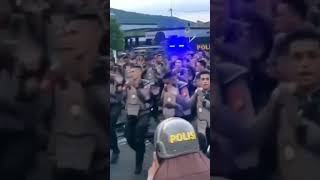 Download lagu polisi Beraksi walau panas terik matahari mp3