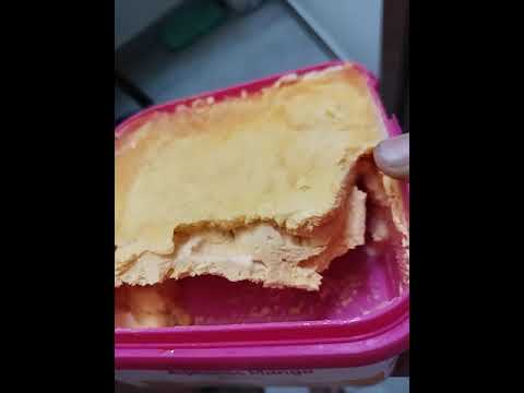 Baskin Robbins - Box containing only half - Image 2