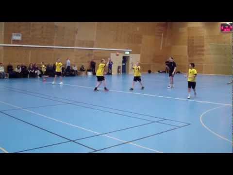 Skogås P01 vs Bolton, 13   11, 24 11 2012 1halvlek fortsätter