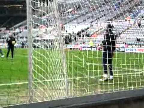 Manuel Almunia Hits himself with ball