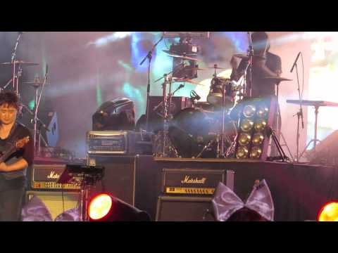 Guckkasten sings Sistar's "Alone" @KMF