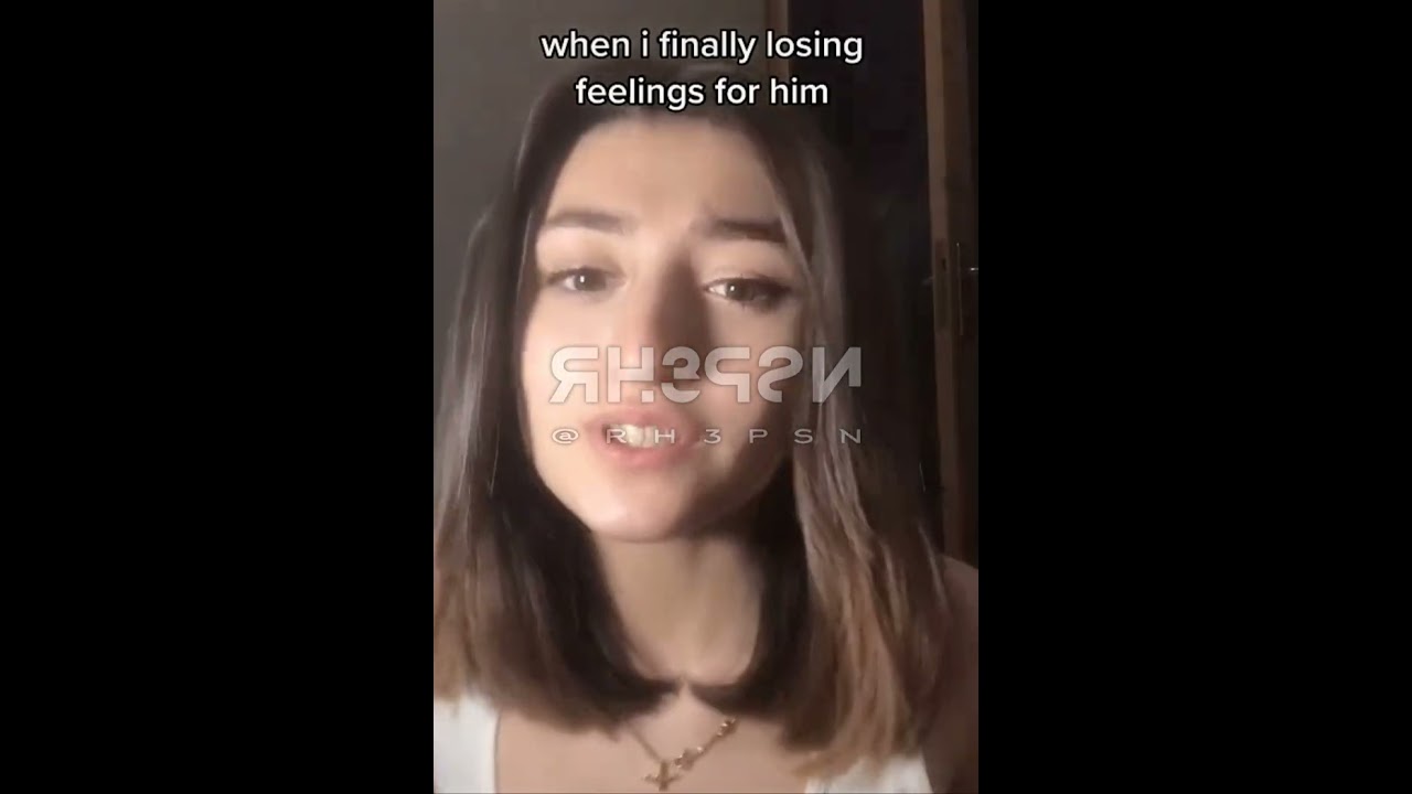 02 Julia Tiktok | @RH3PSN