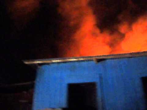 Ikibatsi cy'umuriro, inkongi mu iduka ry'amapine mu Gatsata