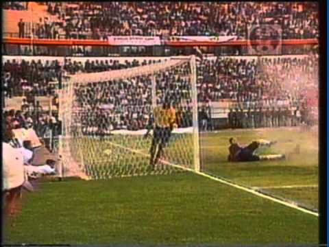 1994 (May ) Colombia 4-Eintracht Frankfurt (Germany) 0 (Friendly).mpg