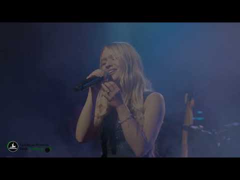 GRAND PRIX - NAILAH VITHA Is that falling in love (sł. i muz. Nailah Vitha)