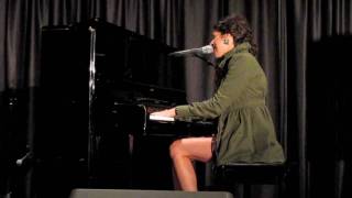 Say Something (Live) - Téa Petrovic