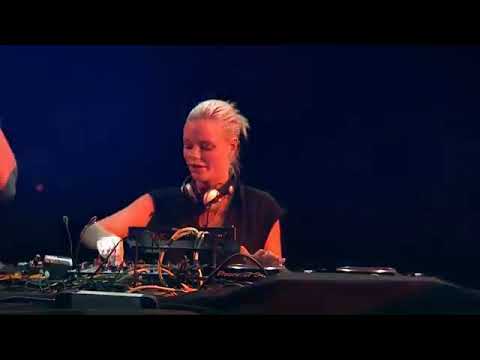Ida Engberg b2b Adam Beyer live 2018