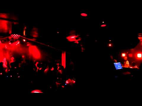 Red Zone 22-10-11:dj Stefano Tucci plays Dj Soch-Up and down(myh004)