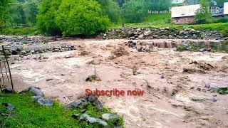 preview picture of video 'Floods may hit again some parts of kashmir valley(Flood wash down ol crossings in kokernag Anantnag)'