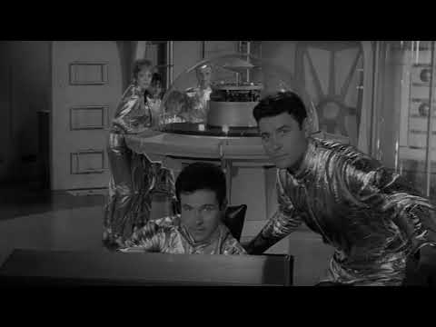 Los in Space S01E02 The Derelict - clip