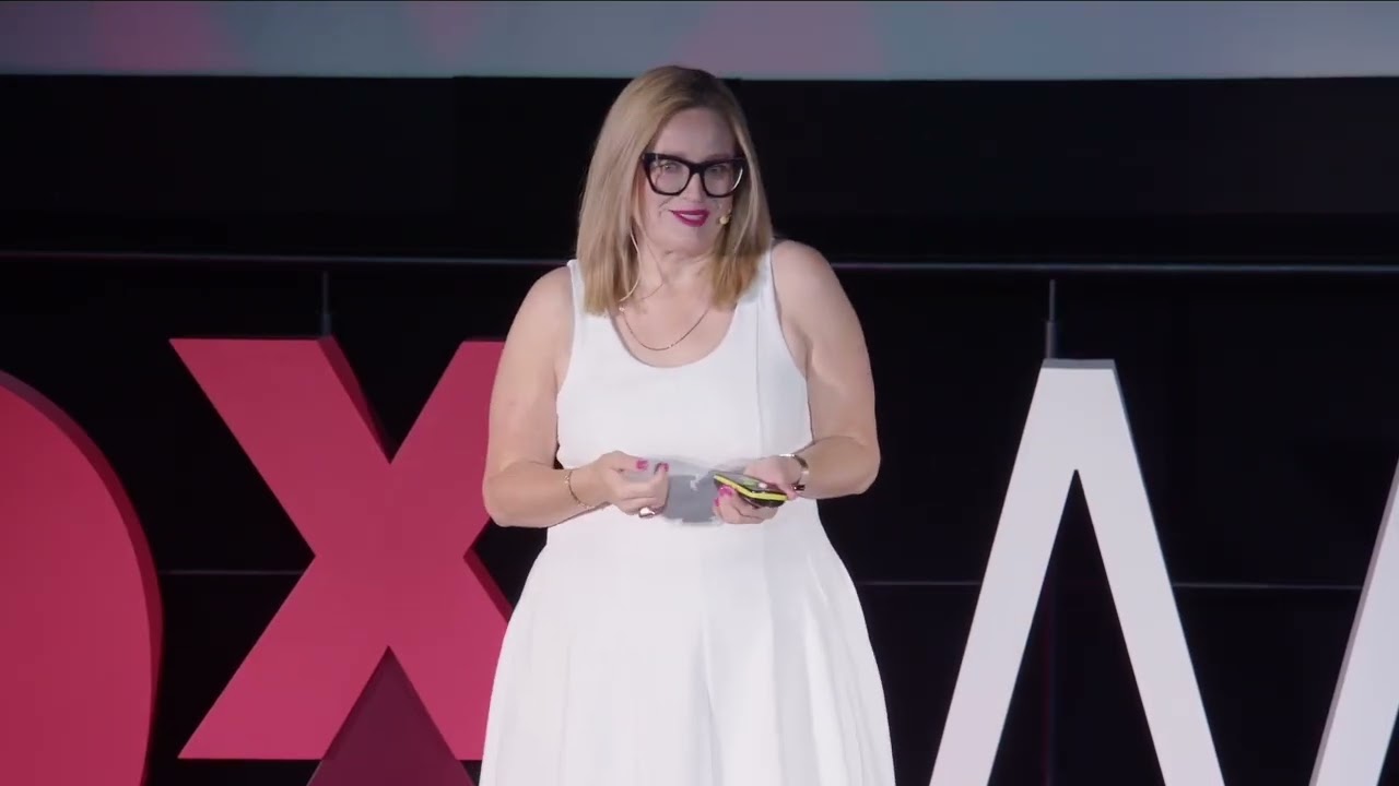 Jak small talk wpływa na nasze samopoczucie i relacje? | Jolanta Drzewakowska | TEDxWarsaw