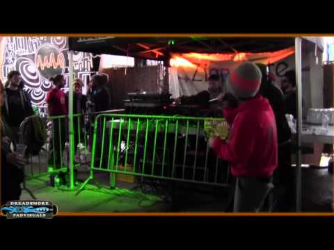 MOA ANBESSA ft mc (ita) - Jah Is The Father & the Ruler ''Step it up (Dubplate) @ REGGAE BUS 2014