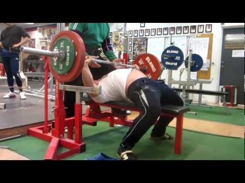 Simon 145kg x 3 Bänkpress (319.5 lbs Bench Press RAW) SAK 3/10-2012